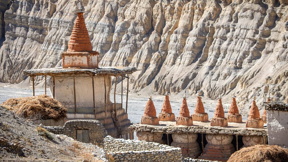 Buddhistisk stupa i landsbyen Tangbe