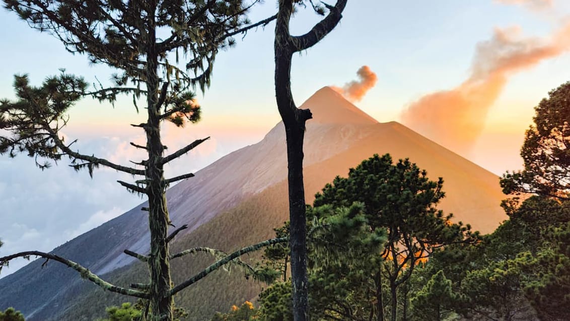 Solnedgang ved Acatenango-vulkanen