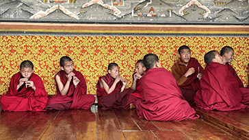 Bhutan fra vest til øst