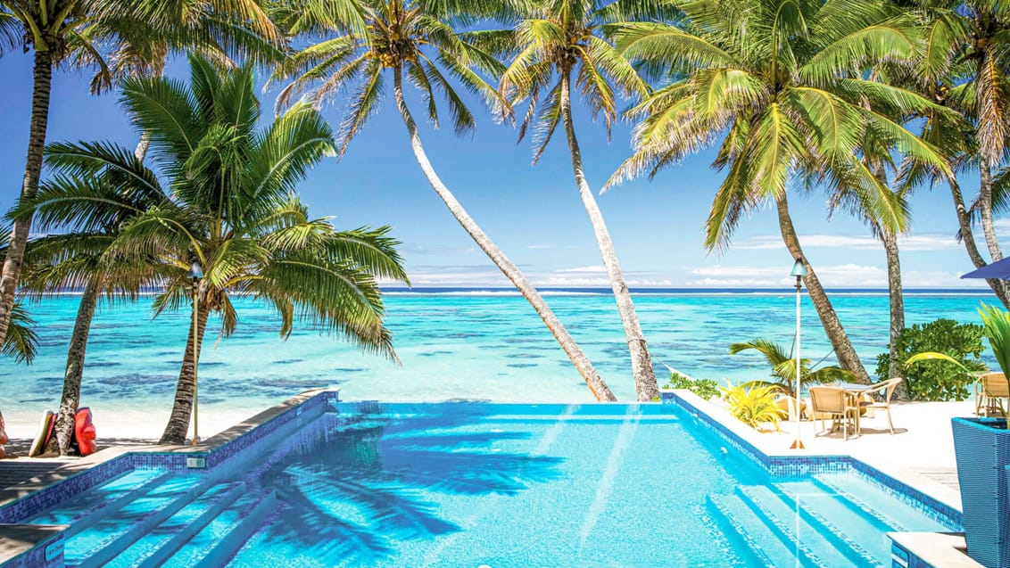 Infinity-poolen på Little Polynesian Resort