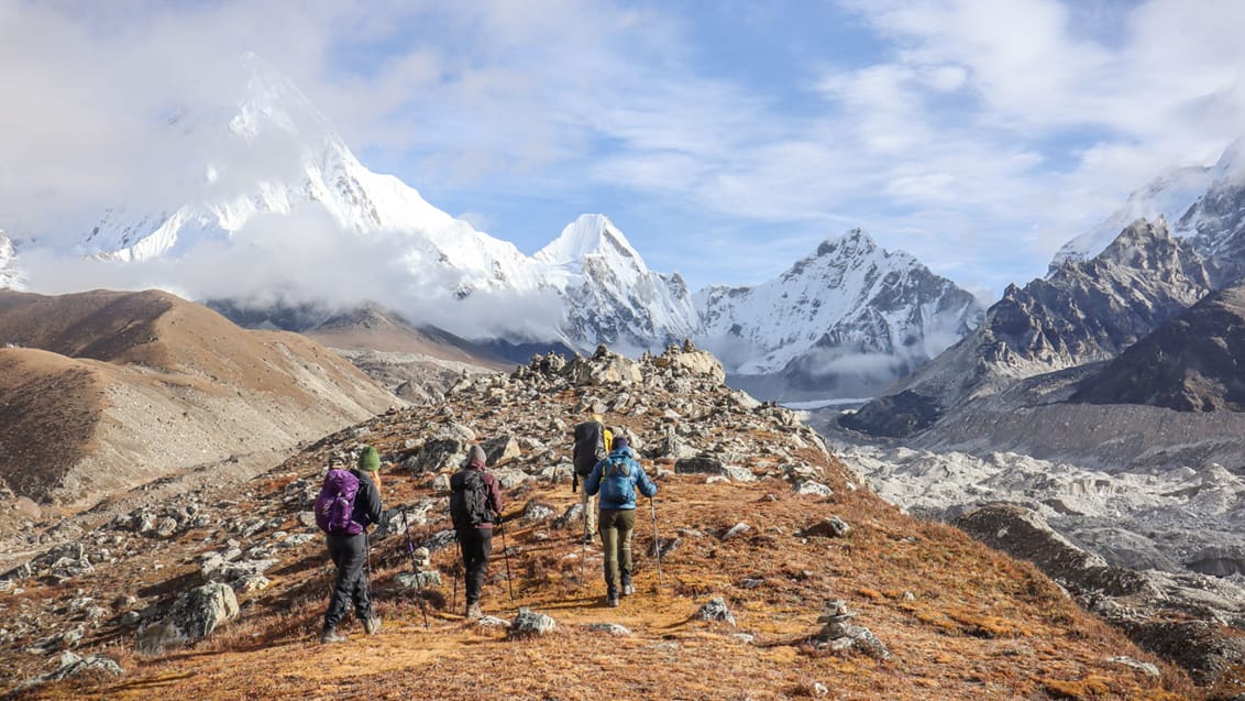 Vandring langs Khumbu-gletsjeren