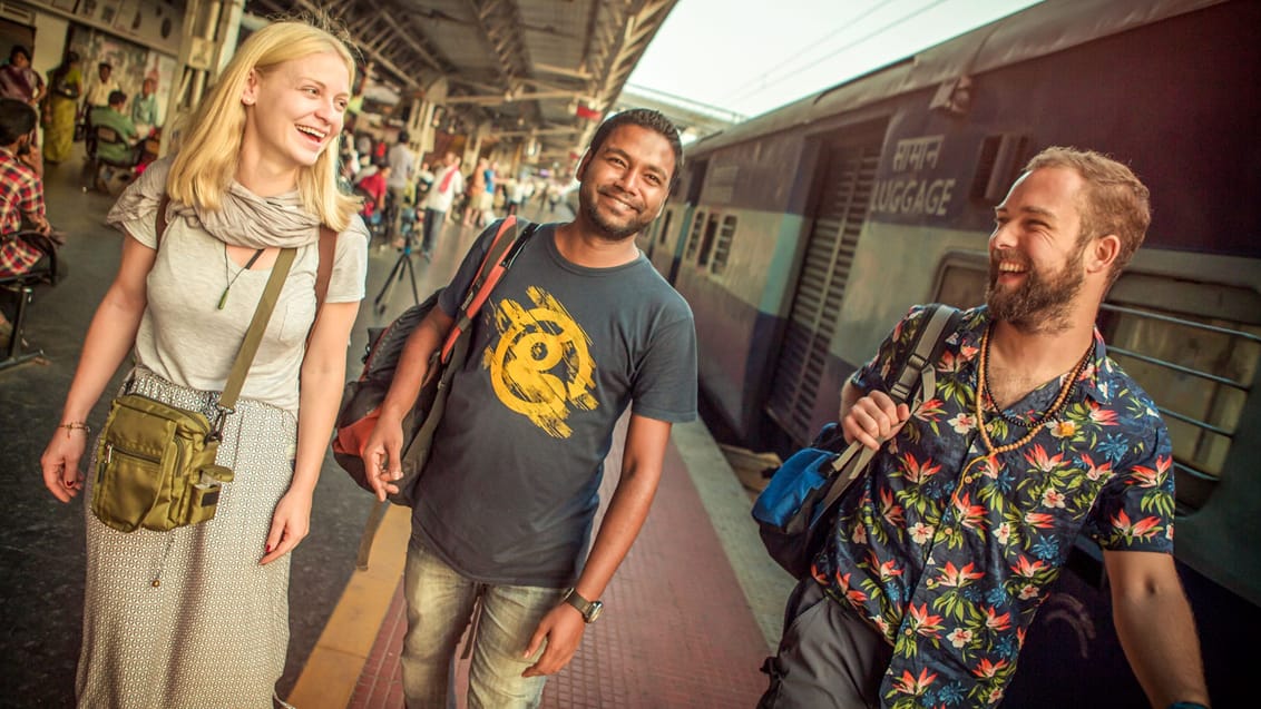 Oplev at køre med tog i Indien