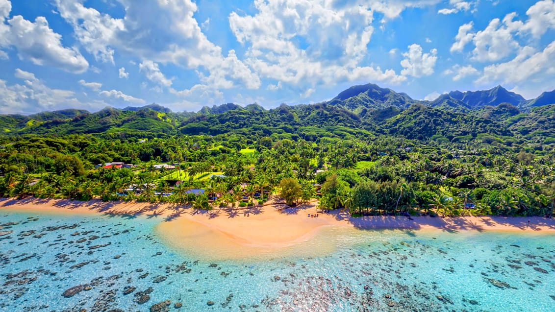 Stranden ved Palm Grove på Rarotongas sydkyst