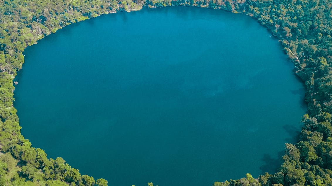 Yeak Laom Lake