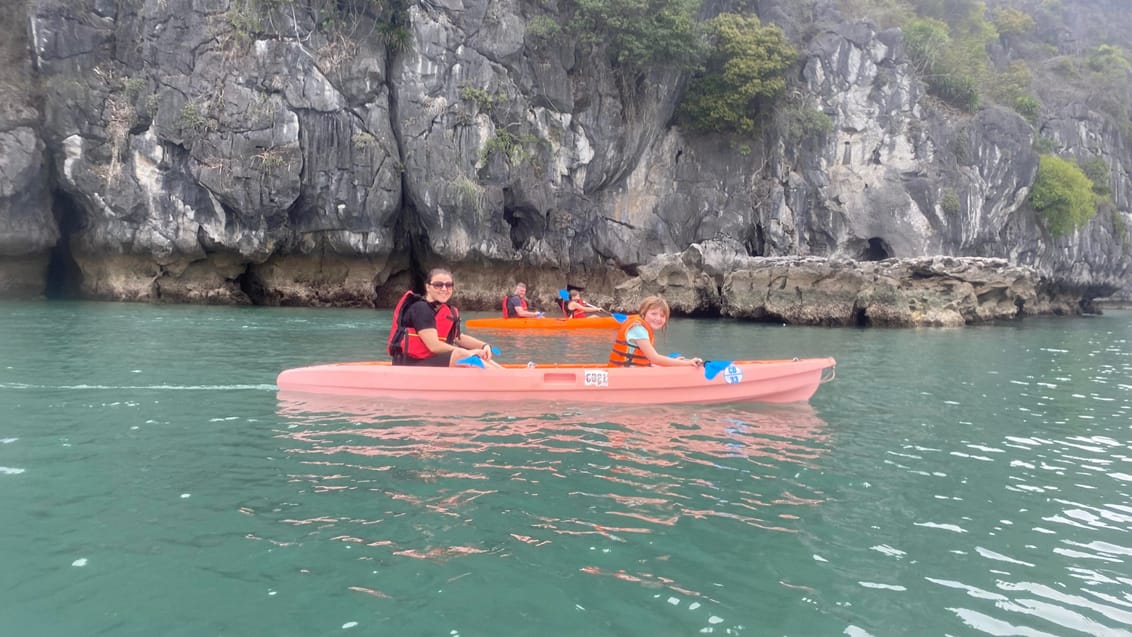 Cruise ved Bai Tu Long Bay