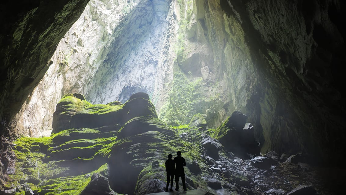 Caving Phong Nha