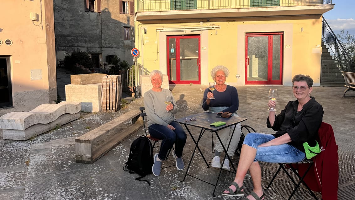 Vin på torvet, Gambassi Terme, Via Francigena i Toscana