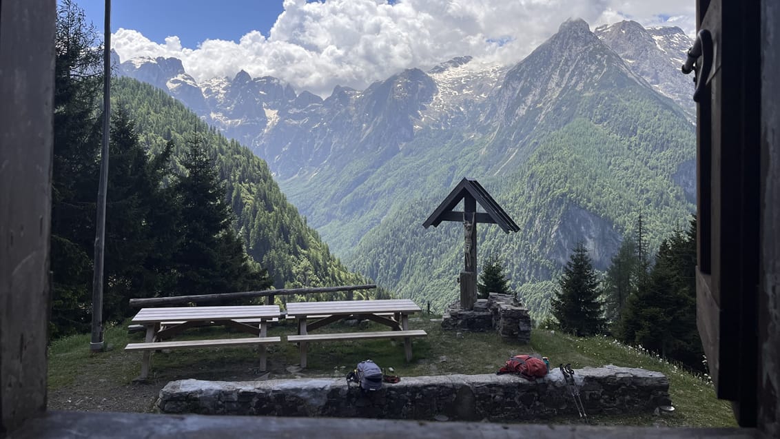 Trekking fra hytte til hytte i Dolomitterne, udsigt fra hytte