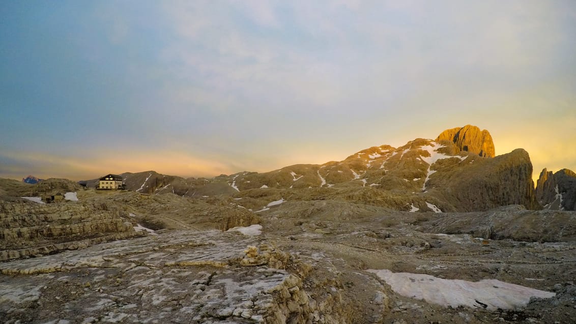 Trekking fra hytte til hytte i Dolomitterne, refugie