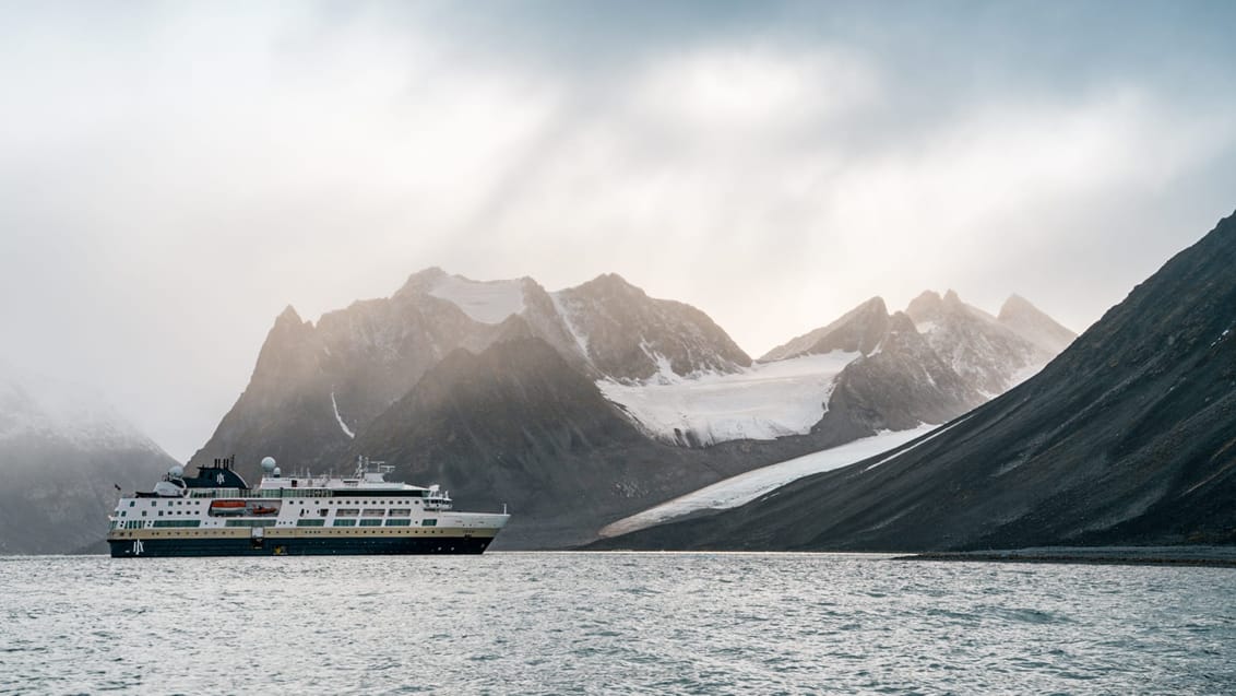 Tag med Jysk Rejsebureau på eventyr til Svalbard